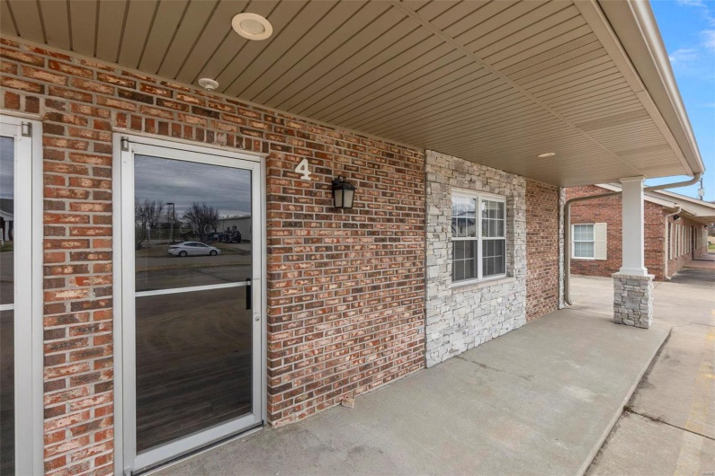 2437 Myra Drive, Cape Girardeau, Missouri 63703, ,Commercial Sale,For Sale,Myra,MAR25006908