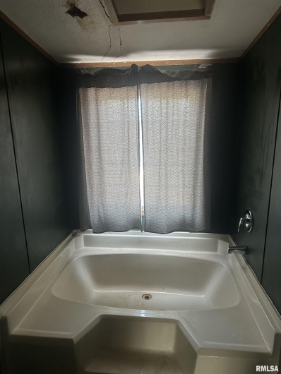 165 Nile Lane, Creal Springs, Illinois 62922, 3 Bedrooms Bedrooms, 0 ,2 BathroomsBathrooms,Residential,For Sale,Nile,0,RMAQC4260353