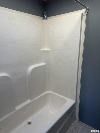 165 Nile Lane, Creal Springs, Illinois 62922, 3 Bedrooms Bedrooms, 0 ,2 BathroomsBathrooms,Residential,For Sale,Nile,0,RMAQC4260353