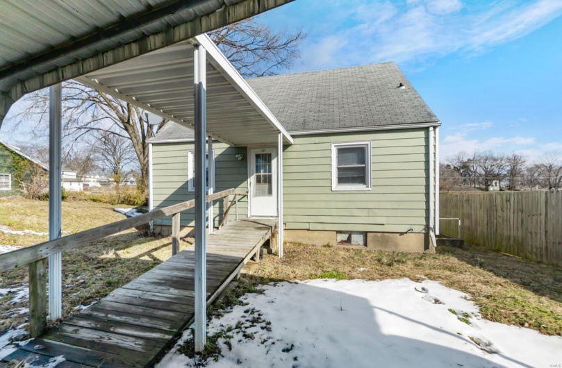 409 North Street, Cape Girardeau, Missouri 63701, 4 Bedrooms Bedrooms, 7 Rooms Rooms,1 BathroomBathrooms,Residential,For Sale,North,MAR25005610