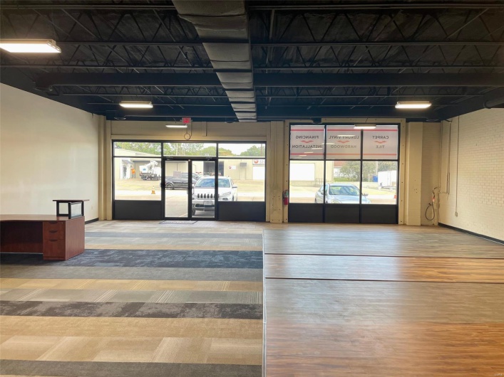 211 Spring Avenue, Cape Girardeau, Missouri 63701, ,Commercial Lease,For Sale,Spring,MAR25007152