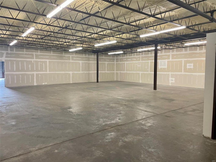 211 Spring Avenue, Cape Girardeau, Missouri 63701, ,Commercial Lease,For Sale,Spring,MAR25007152