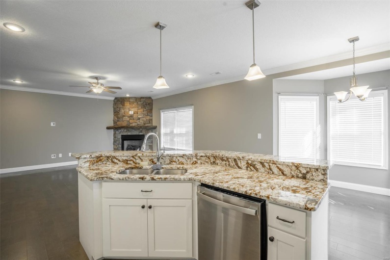 382 Golden Lane, Poplar Bluff, Missouri 63901, 3 Bedrooms Bedrooms, 7 Rooms Rooms,2 BathroomsBathrooms,Residential,For Sale,Golden Lane,MAR25006677