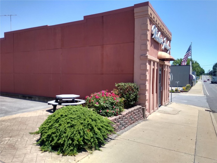 301 Broadway, Steeleville, Illinois 62288, ,Commercial Sale,For Sale,Broadway,MAR24007452