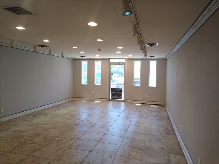 301 Broadway, Steeleville, Illinois 62288, ,Commercial Sale,For Sale,Broadway,MAR24007452