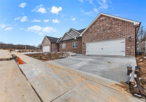 12 Creekside Way, Cape Girardeau, Missouri 63701, ,Residential Income,For Sale,Creekside,MAR25007040