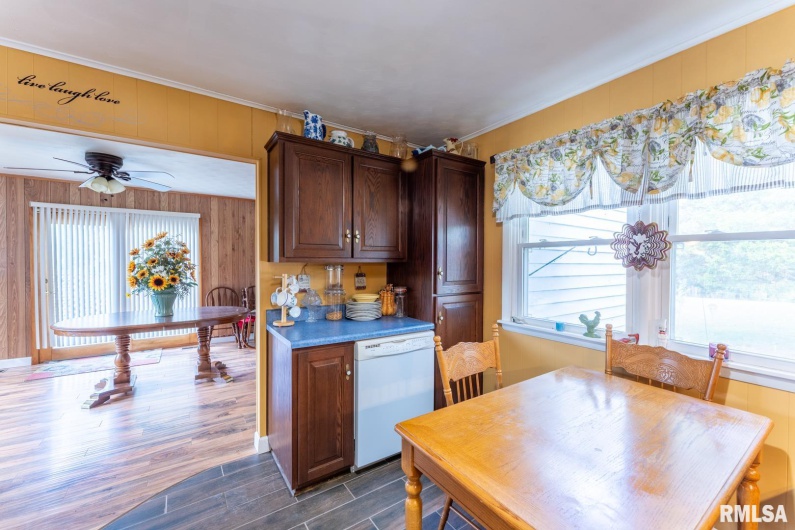 25 Lees Drive, Creal Springs, Illinois 62922, 2 Bedrooms Bedrooms, 0 ,1 BathroomBathrooms,Residential,For Sale,Lees,0,RMAEB454933