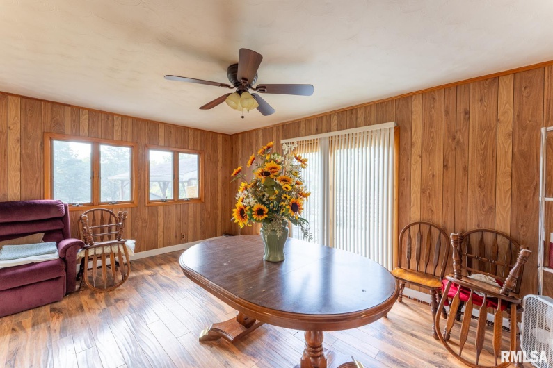25 Lees Drive, Creal Springs, Illinois 62922, 2 Bedrooms Bedrooms, 0 ,1 BathroomBathrooms,Residential,For Sale,Lees,0,RMAEB454933