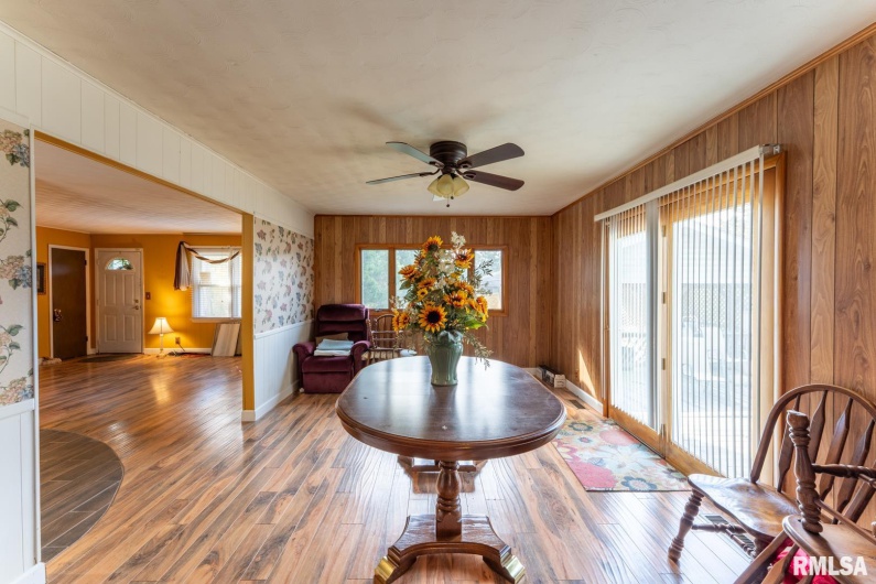 25 Lees Drive, Creal Springs, Illinois 62922, 2 Bedrooms Bedrooms, 0 ,1 BathroomBathrooms,Residential,For Sale,Lees,0,RMAEB454933