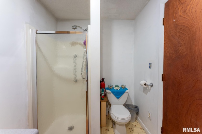 25 Lees Drive, Creal Springs, Illinois 62922, 2 Bedrooms Bedrooms, 0 ,1 BathroomBathrooms,Residential,For Sale,Lees,0,RMAEB454933