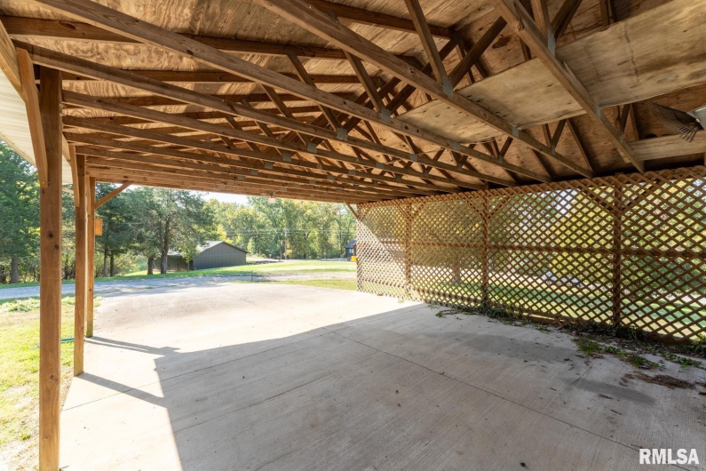25 Lees Drive, Creal Springs, Illinois 62922, 2 Bedrooms Bedrooms, 0 ,1 BathroomBathrooms,Residential,For Sale,Lees,0,RMAEB454933