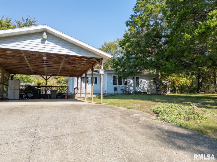 25 Lees Drive, Creal Springs, Illinois 62922, 2 Bedrooms Bedrooms, 0 ,1 BathroomBathrooms,Residential,For Sale,Lees,0,RMAEB454933