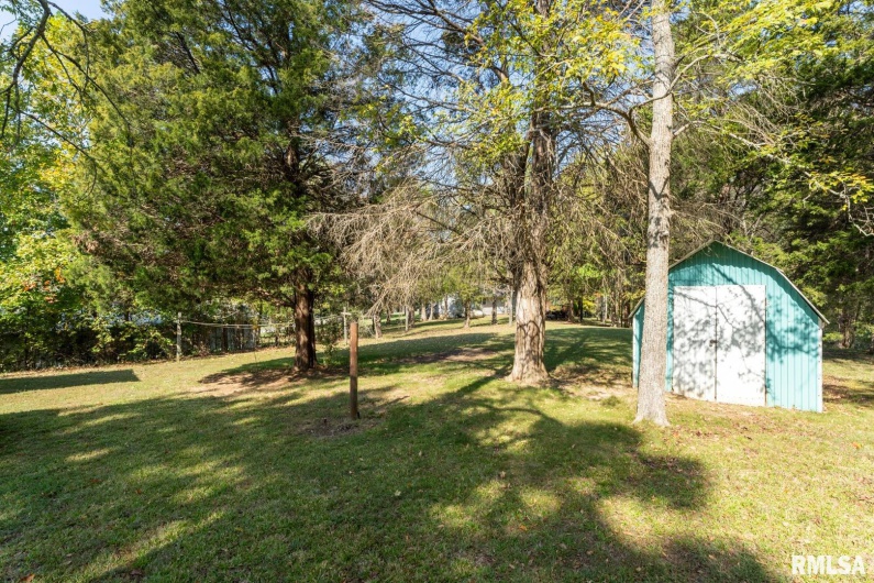 25 Lees Drive, Creal Springs, Illinois 62922, 2 Bedrooms Bedrooms, 0 ,1 BathroomBathrooms,Residential,For Sale,Lees,0,RMAEB454933