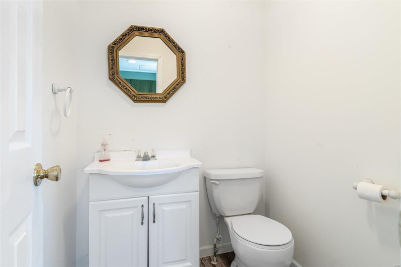 4645 Quail Run Rd., Farmington, Missouri 63640, 3 Bedrooms Bedrooms, 9 Rooms Rooms,3 BathroomsBathrooms,Residential,For Sale,Quail Run Rd.,MAR25006649