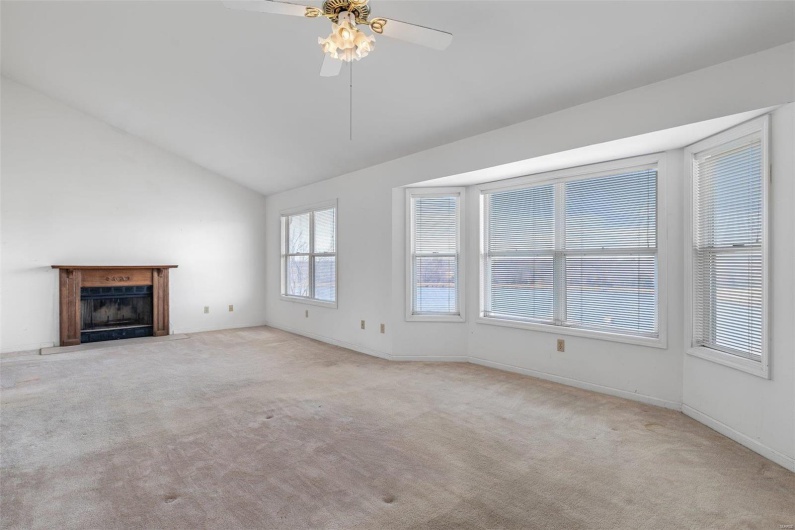 4645 Quail Run Rd., Farmington, Missouri 63640, 3 Bedrooms Bedrooms, 9 Rooms Rooms,3 BathroomsBathrooms,Residential,For Sale,Quail Run Rd.,MAR25006649