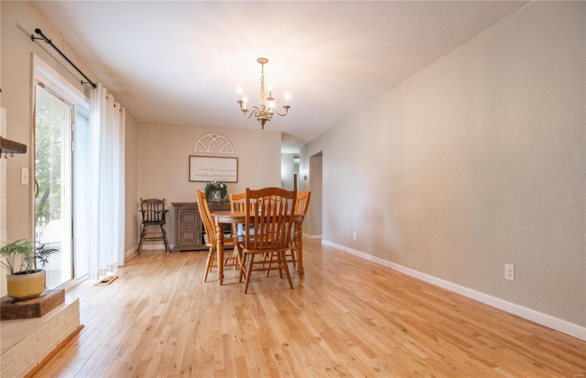 407 Palo Verde Drive, Malden, Missouri 63863, 3 Bedrooms Bedrooms, 8 Rooms Rooms,2 BathroomsBathrooms,Residential,For Sale,Palo Verde,MAR25007740