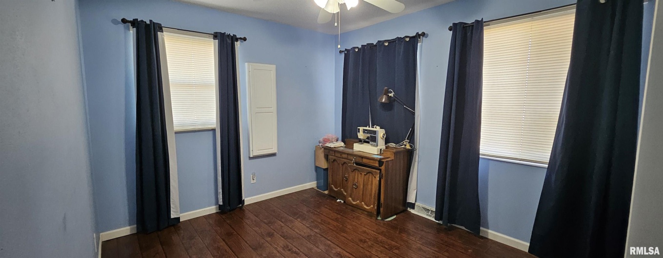 103 DAVID Drive, McClure, Illinois 62957, 2 Bedrooms Bedrooms, 0 ,2 BathroomsBathrooms,Residential,For Sale,DAVID,0,RMAEB456518