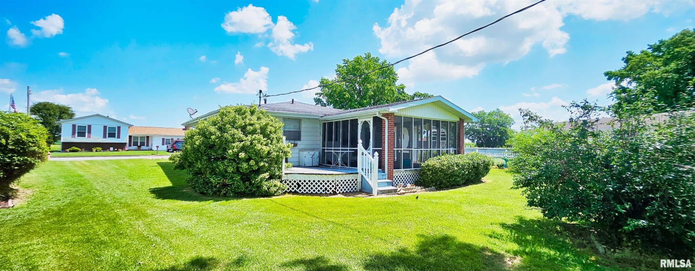 103 DAVID Drive, McClure, Illinois 62957, 2 Bedrooms Bedrooms, 0 ,2 BathroomsBathrooms,Residential,For Sale,DAVID,0,RMAEB456518