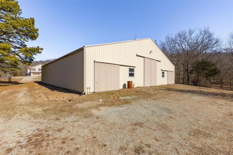 107 Wild Horse Road, Farmington, Missouri 63640, 6 Bedrooms Bedrooms, 23 Rooms Rooms,5 BathroomsBathrooms,Residential,For Sale,Wild Horse,MAR25006718