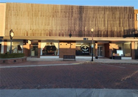 124 Front Street, Sikeston, Missouri 63801, ,Commercial Sale,For Sale,Front,MAR25007986