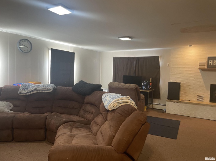 217 APPLE Lane, Anna, Illinois 62906, 3 Bedrooms Bedrooms, 0 ,3 BathroomsBathrooms,Residential,For Sale,APPLE,0,RMAEB456753