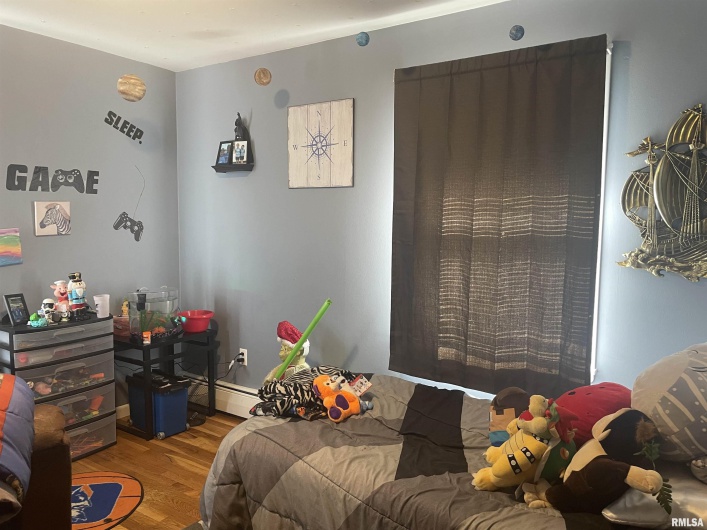 217 APPLE Lane, Anna, Illinois 62906, 3 Bedrooms Bedrooms, 0 ,3 BathroomsBathrooms,Residential,For Sale,APPLE,0,RMAEB456753
