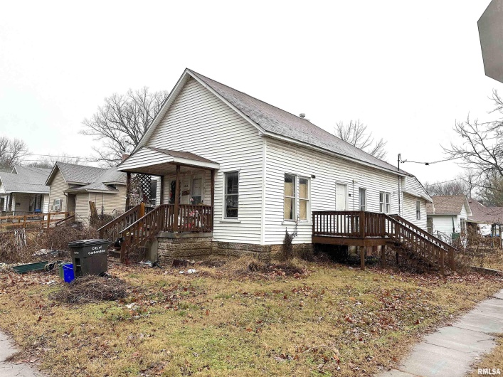 414 SYCAMORE Street, Carbondale, Illinois 62901, 0 , 0 ,0,Residential Income,For Sale,SYCAMORE,0,RMAEB452113