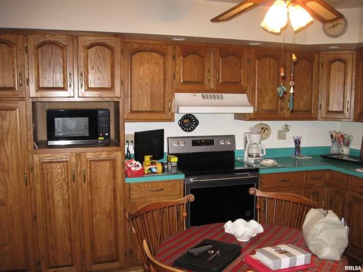 22483 RAILROAD Street, Olive Branch, Illinois 62969, 2 Bedrooms Bedrooms, 0 ,2 BathroomsBathrooms,Residential,For Sale,RAILROAD,0,RMAEB456762
