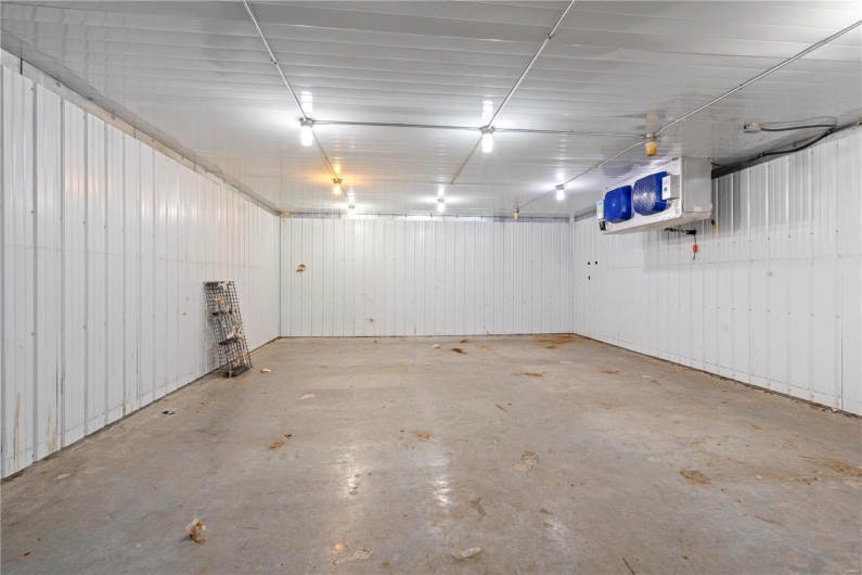 275 Larcel Drive, Sikeston, Missouri 63801, ,Commercial Sale,For Sale,Larcel,MAR25008279