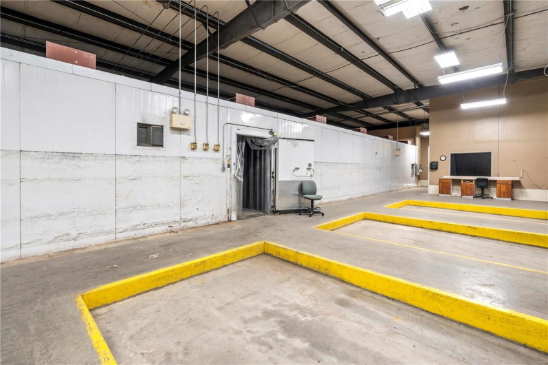 275 Larcel Drive, Sikeston, Missouri 63801, ,Commercial Sale,For Sale,Larcel,MAR25008279