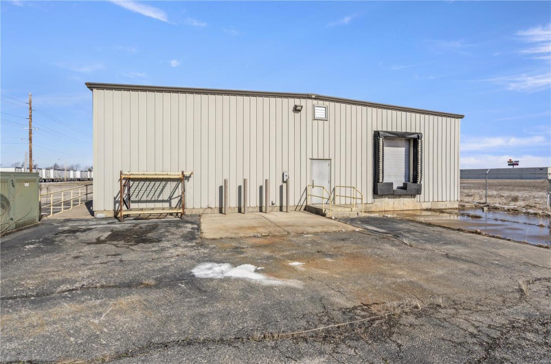 275 Larcel Drive, Sikeston, Missouri 63801, ,Commercial Sale,For Sale,Larcel,MAR25008279