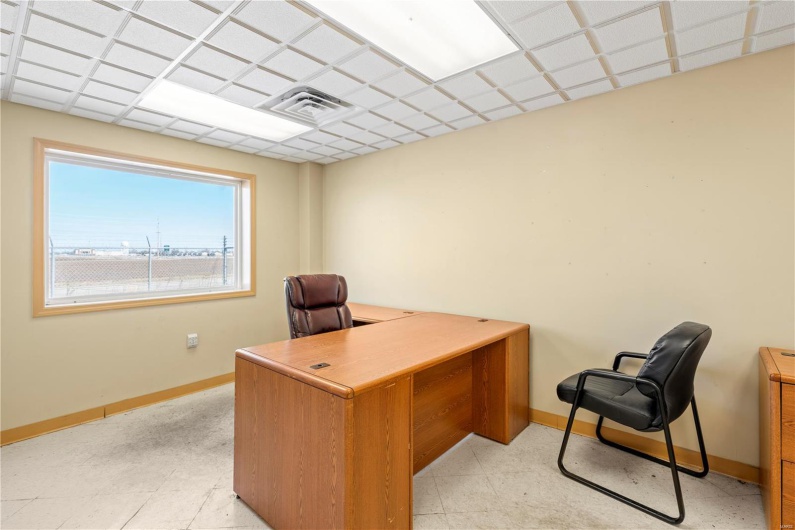 275 Larcel Drive, Sikeston, Missouri 63801, ,Commercial Sale,For Sale,Larcel,MAR25008279