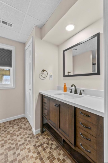 1451 Bella Vista Drive, Jackson, Missouri 63755, 3 Bedrooms Bedrooms, 6 Rooms Rooms,3 BathroomsBathrooms,Residential,For Sale,Bella Vista,MAR25007698