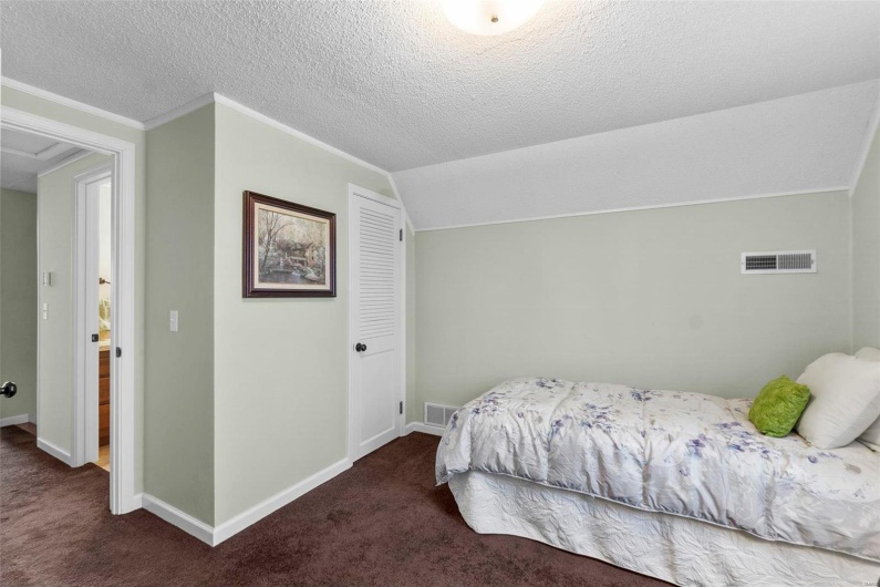1451 Bella Vista Drive, Jackson, Missouri 63755, 3 Bedrooms Bedrooms, 6 Rooms Rooms,3 BathroomsBathrooms,Residential,For Sale,Bella Vista,MAR25007698