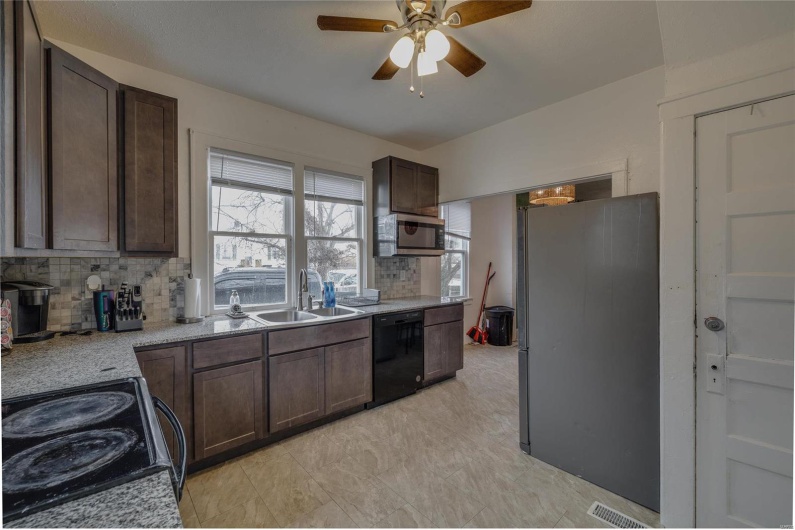 213 Walnut Street, Arcadia, Missouri 63621, 3 Bedrooms Bedrooms, 6 Rooms Rooms,1 BathroomBathrooms,Residential,For Sale,Walnut,MAR25008268