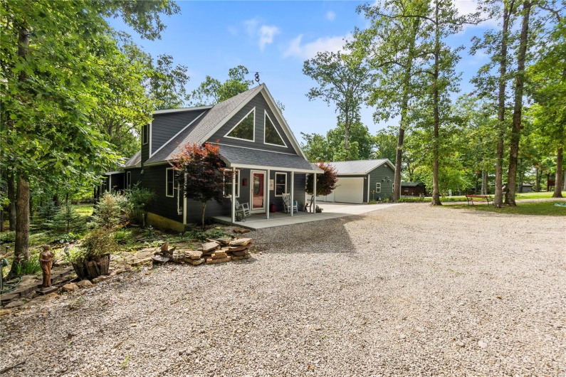 1053 Erie Trail Drive, Perryville, Missouri 63775, 3 Bedrooms Bedrooms, 7 Rooms Rooms,2 BathroomsBathrooms,Residential,For Sale,Erie Trail,MAR25008753