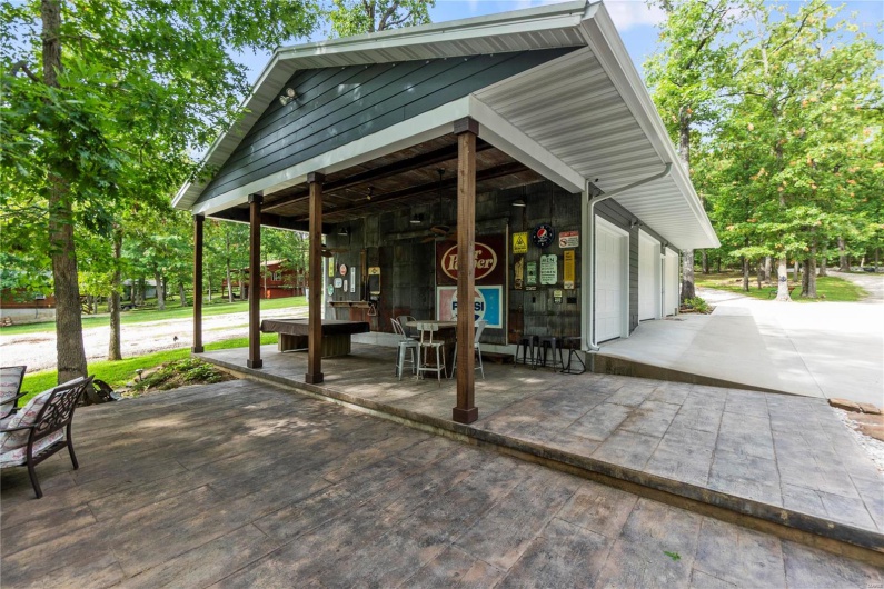 1053 Erie Trail Drive, Perryville, Missouri 63775, 3 Bedrooms Bedrooms, 7 Rooms Rooms,2 BathroomsBathrooms,Residential,For Sale,Erie Trail,MAR25008753