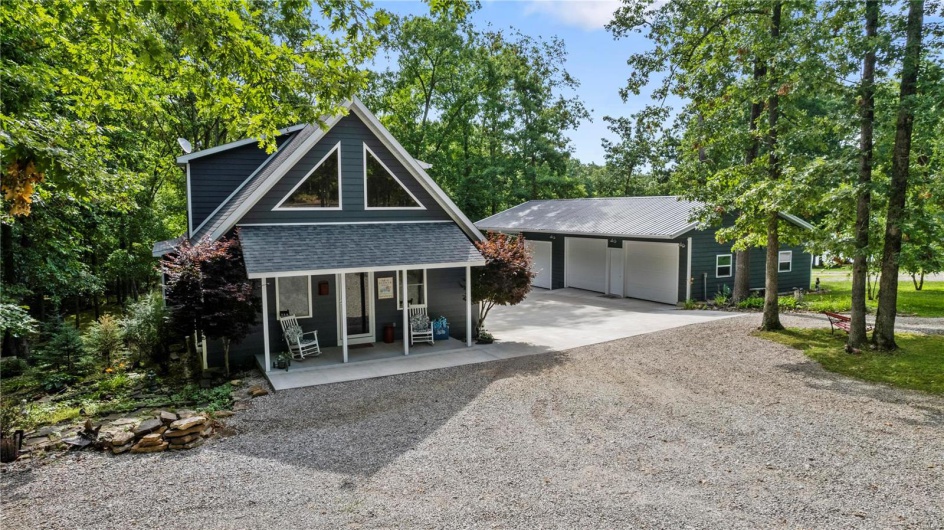 1053 Erie Trail Drive, Perryville, Missouri 63775, 3 Bedrooms Bedrooms, 7 Rooms Rooms,2 BathroomsBathrooms,Residential,For Sale,Erie Trail,MAR25008753