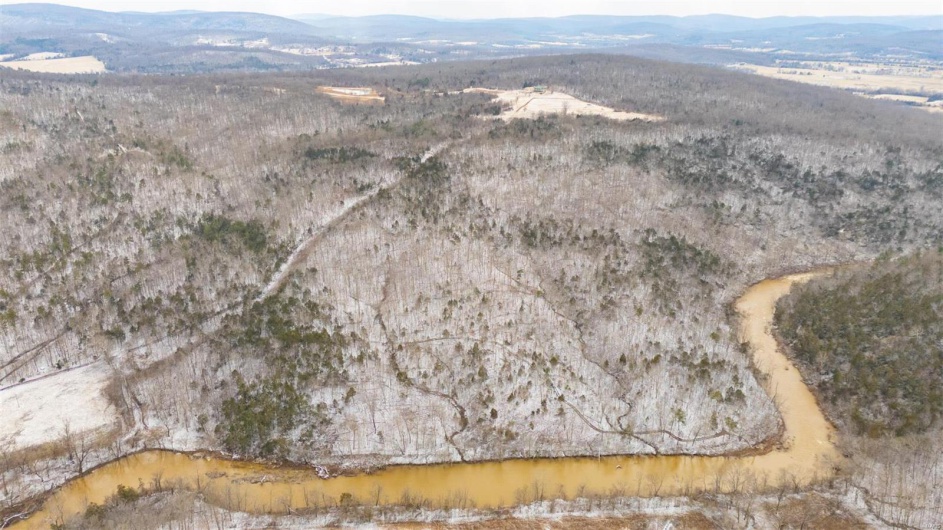 Aerial view with a mountain view