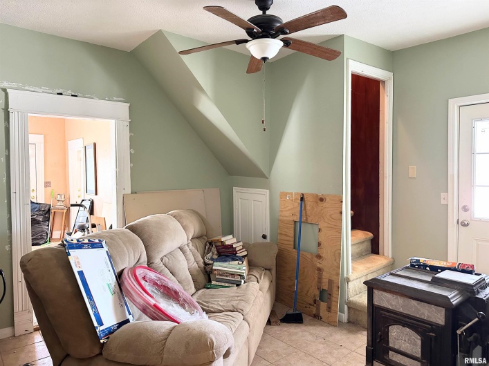 1925 MURPHY Road, Creal Springs, Illinois 62922, 4 Bedrooms Bedrooms, 0 ,2 BathroomsBathrooms,Residential,For Sale,MURPHY,0,RMAEB456793