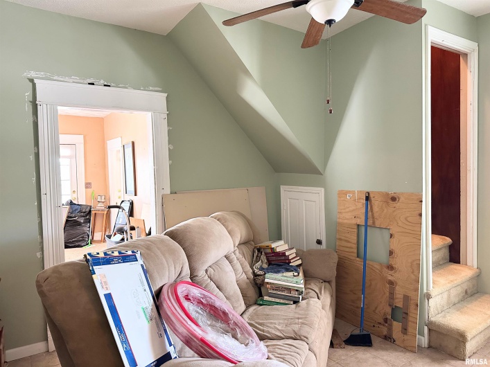 1925 MURPHY Road, Creal Springs, Illinois 62922, 4 Bedrooms Bedrooms, 0 ,2 BathroomsBathrooms,Residential,For Sale,MURPHY,0,RMAEB456793