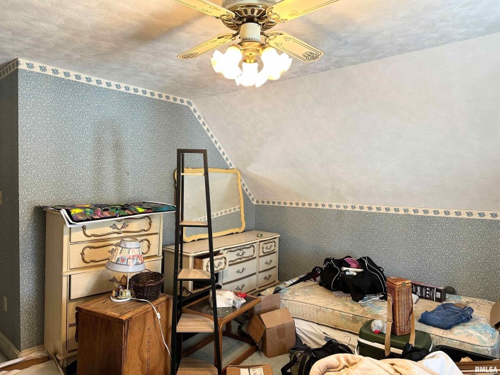 1925 MURPHY Road, Creal Springs, Illinois 62922, 4 Bedrooms Bedrooms, 0 ,2 BathroomsBathrooms,Residential,For Sale,MURPHY,0,RMAEB456793
