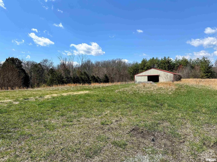 1925 MURPHY Road, Creal Springs, Illinois 62922, 4 Bedrooms Bedrooms, 0 ,2 BathroomsBathrooms,Residential,For Sale,MURPHY,0,RMAEB456793