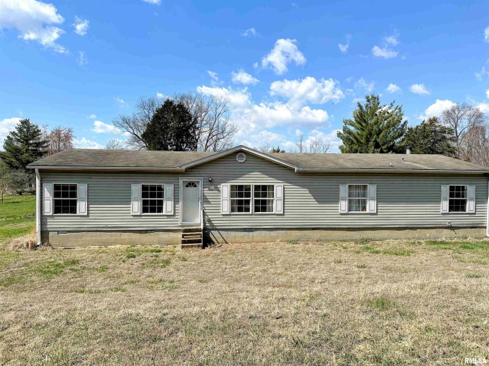 1925 MURPHY Road, Creal Springs, Illinois 62922, 4 Bedrooms Bedrooms, 0 ,2 BathroomsBathrooms,Residential,For Sale,MURPHY,0,RMAEB456793