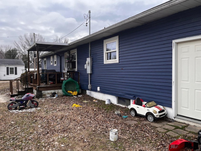 View of property exterior