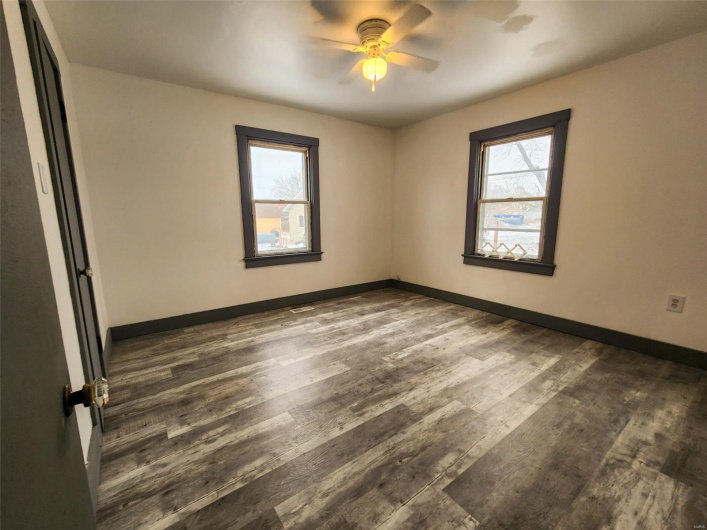 617 1st Street, Sparta, Illinois 62286, 2 Bedrooms Bedrooms, 5 Rooms Rooms,1 BathroomBathrooms,Residential,For Sale,1st,MAR25007773