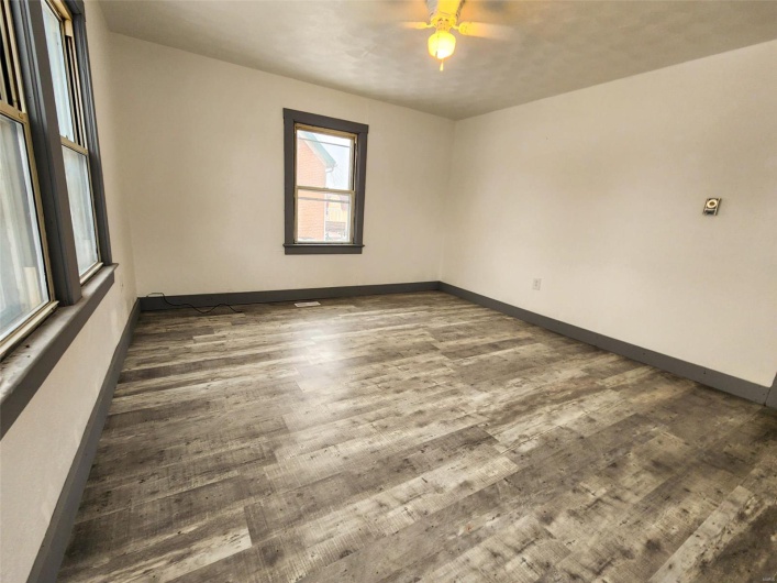 617 1st Street, Sparta, Illinois 62286, 2 Bedrooms Bedrooms, 5 Rooms Rooms,1 BathroomBathrooms,Residential,For Sale,1st,MAR25007773