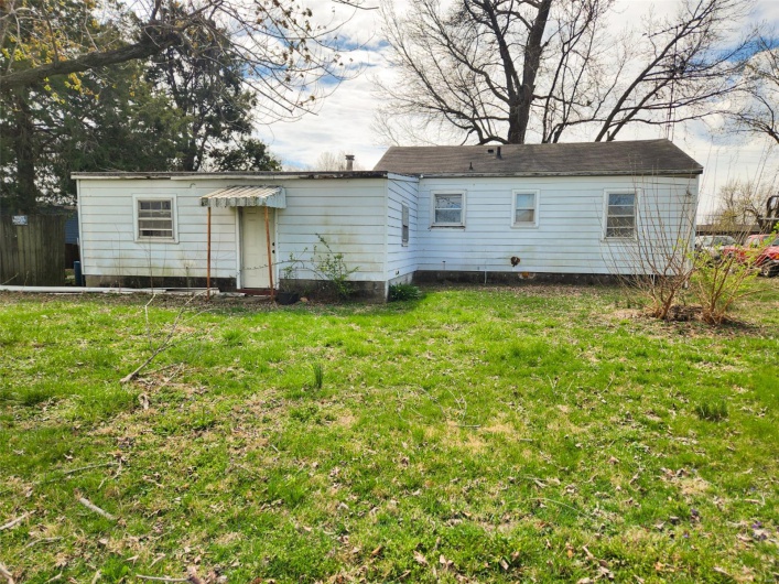 617 1st Street, Sparta, Illinois 62286, 2 Bedrooms Bedrooms, 5 Rooms Rooms,1 BathroomBathrooms,Residential,For Sale,1st,MAR25007773