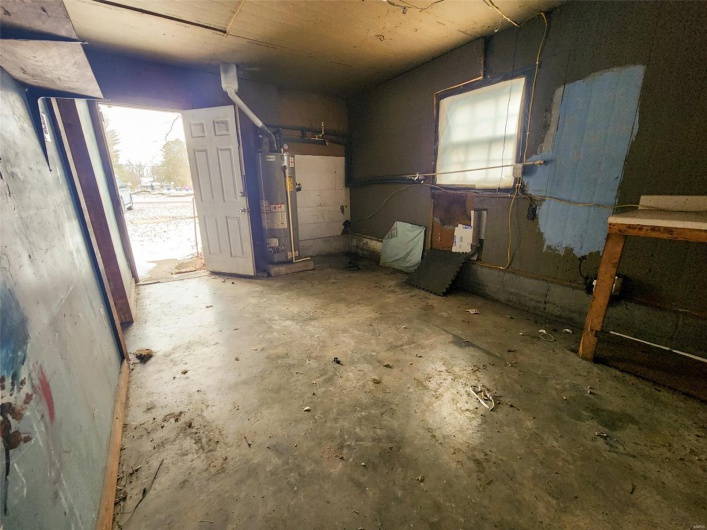 617 1st Street, Sparta, Illinois 62286, 2 Bedrooms Bedrooms, 5 Rooms Rooms,1 BathroomBathrooms,Residential,For Sale,1st,MAR25007773