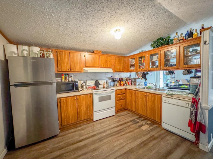 934 County Road 68, Bixby, Missouri 65439, 3 Bedrooms Bedrooms, 6 Rooms Rooms,2 BathroomsBathrooms,Residential,For Sale,County Road 68,MAR25008703